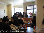 Image of a busy restaurant